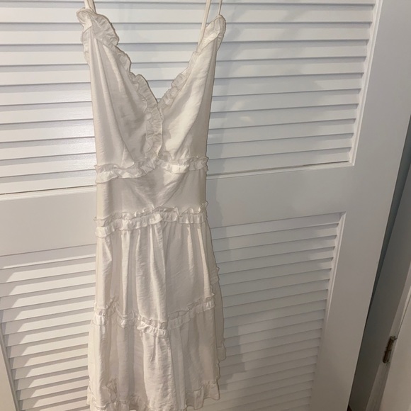 vestique white dress - Picture 2 of 4